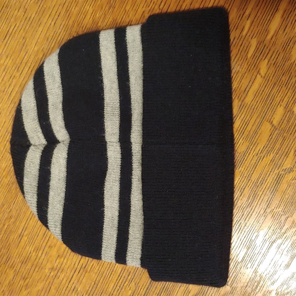 Warner Bros. Harry Potter Brand Ravenclaw Beanie hat - Picture 3 of 7